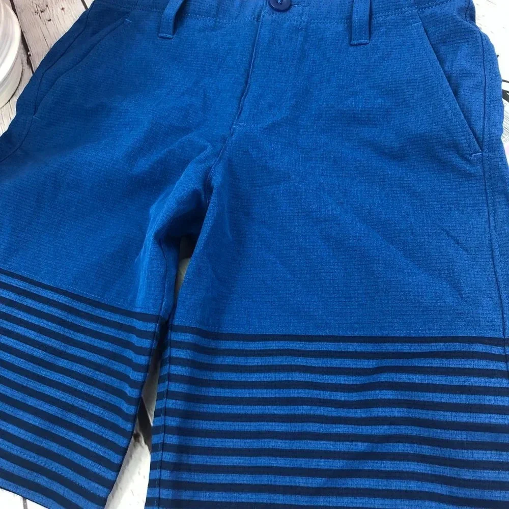 Under armour Shorts boys size 10